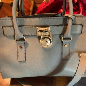 Slightly worn Michael Kors bag😍